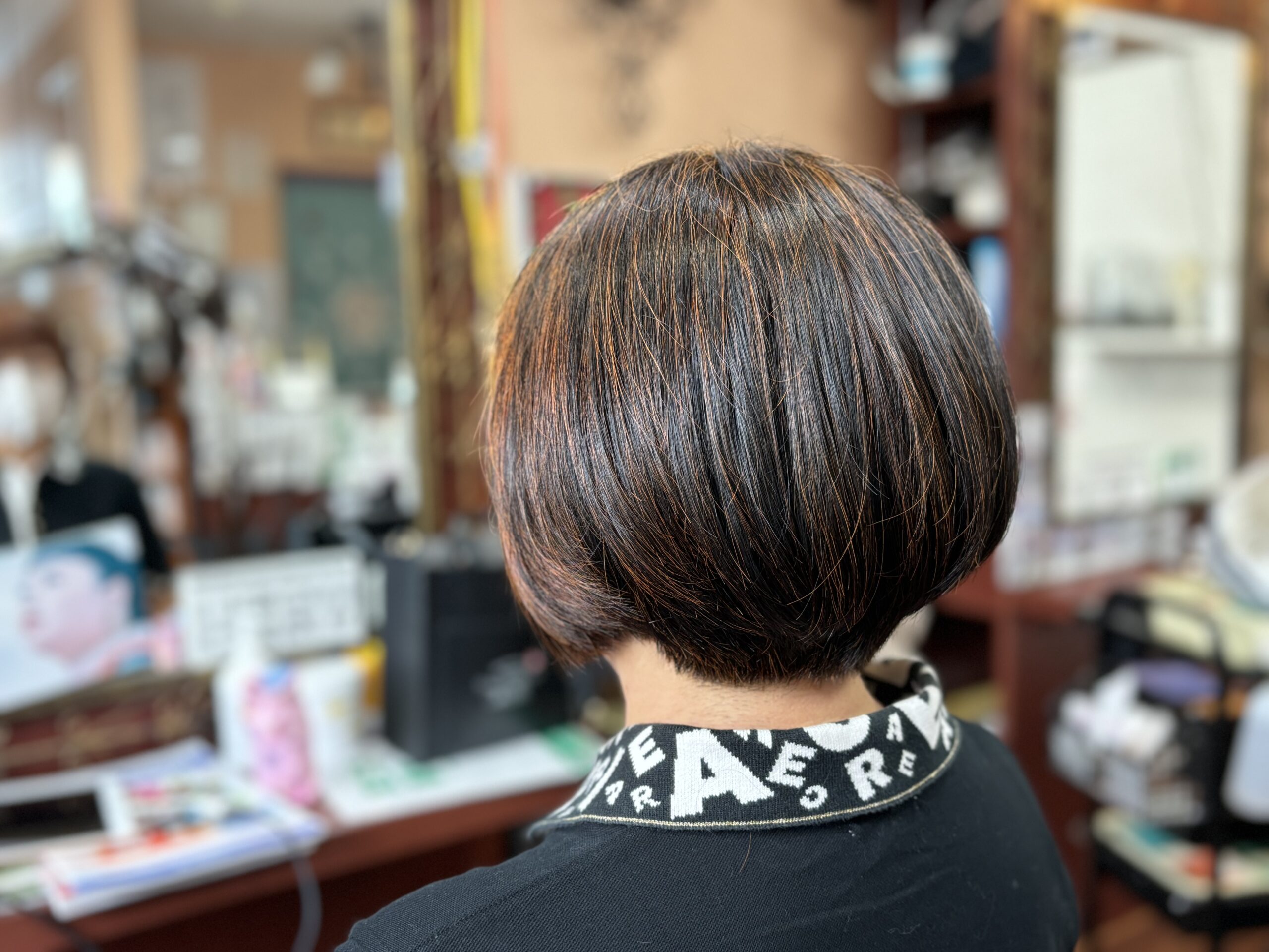 ７０代のキュビズムカット＆インド産ヘナカラー